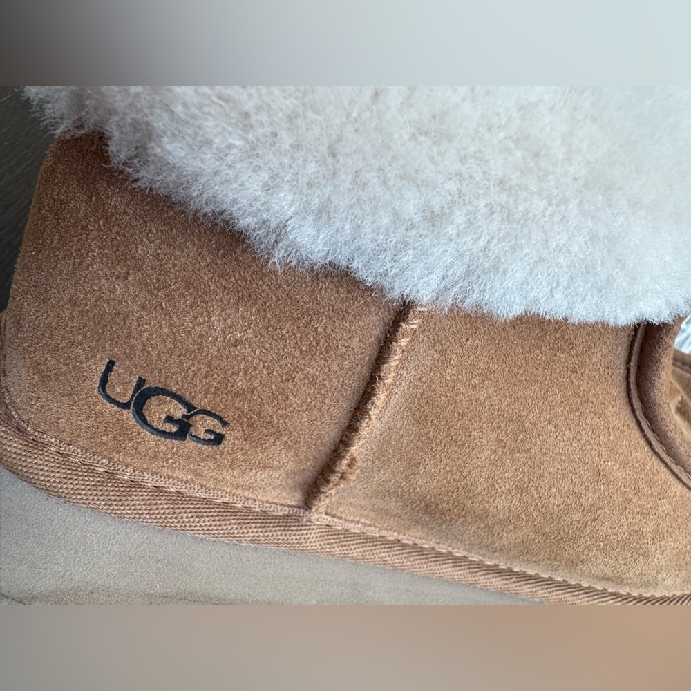 UGG Funkette Boots - Chestnut Suede (Sold Out Online)w - Picture 4 of 7